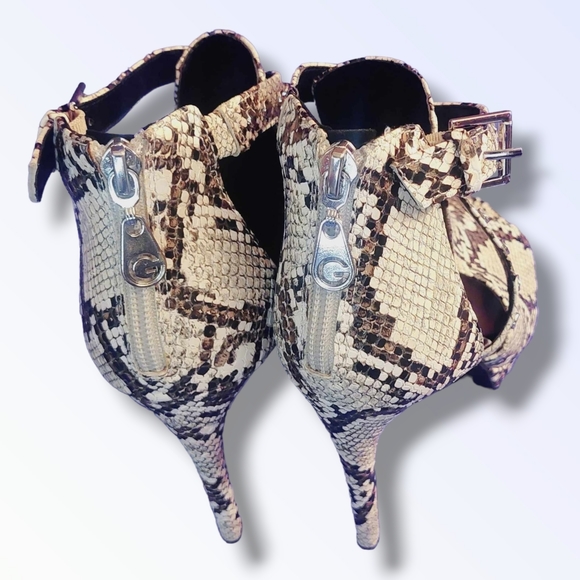 GBG by Guess | Platform Snakeskin Grey & White Heels | Size 7 | 4" Inches | - Picture 8 of 11